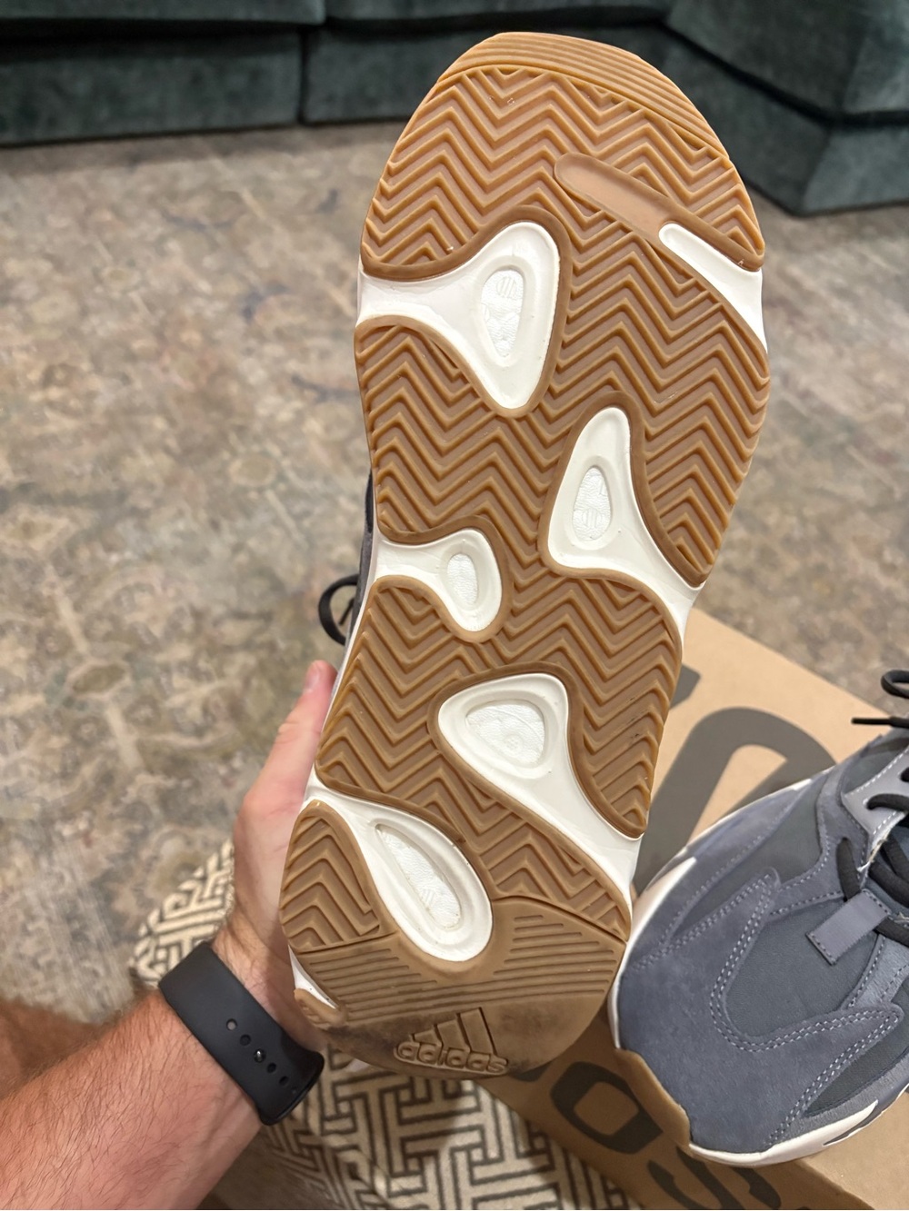 Mens Adidas Yeezy Magnets Size 11 - Picture 6 of 11